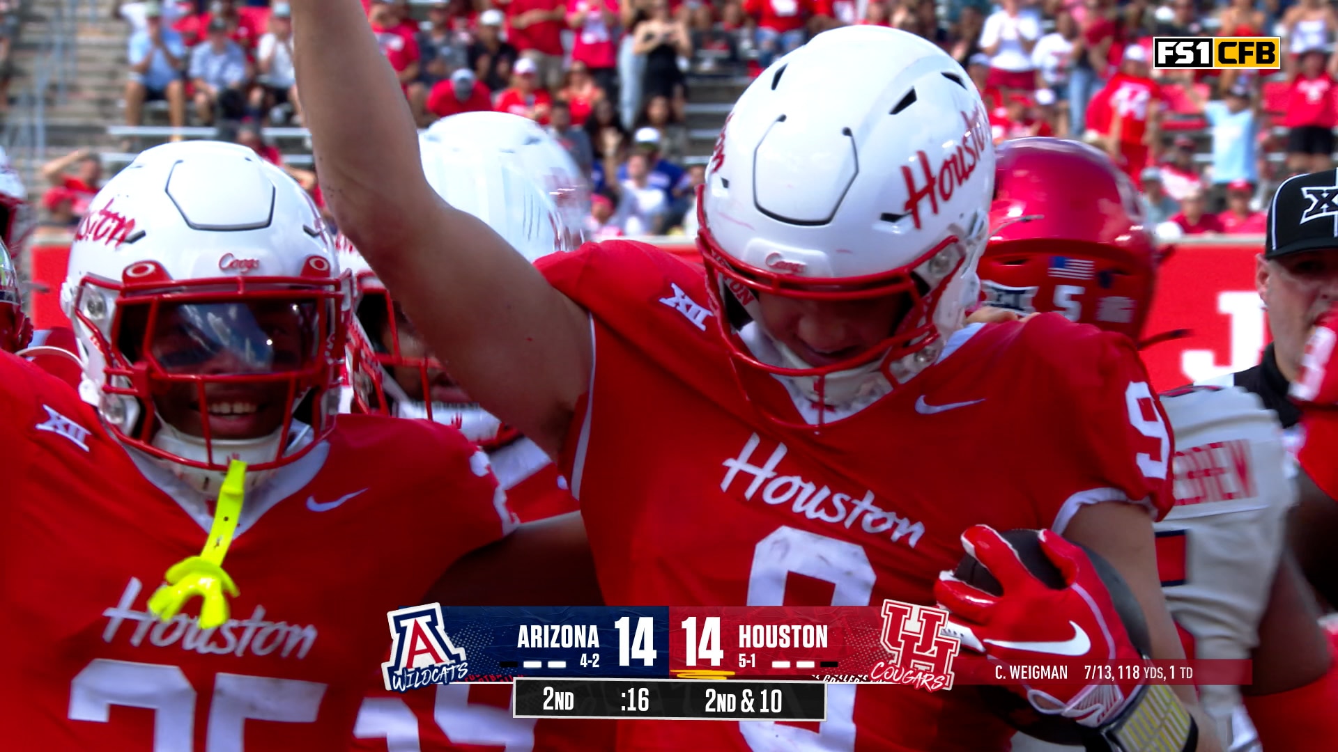 Conner Weigman connects with Tanner Koziol for the 15-yard TD, giving Houston the lead over Arizona