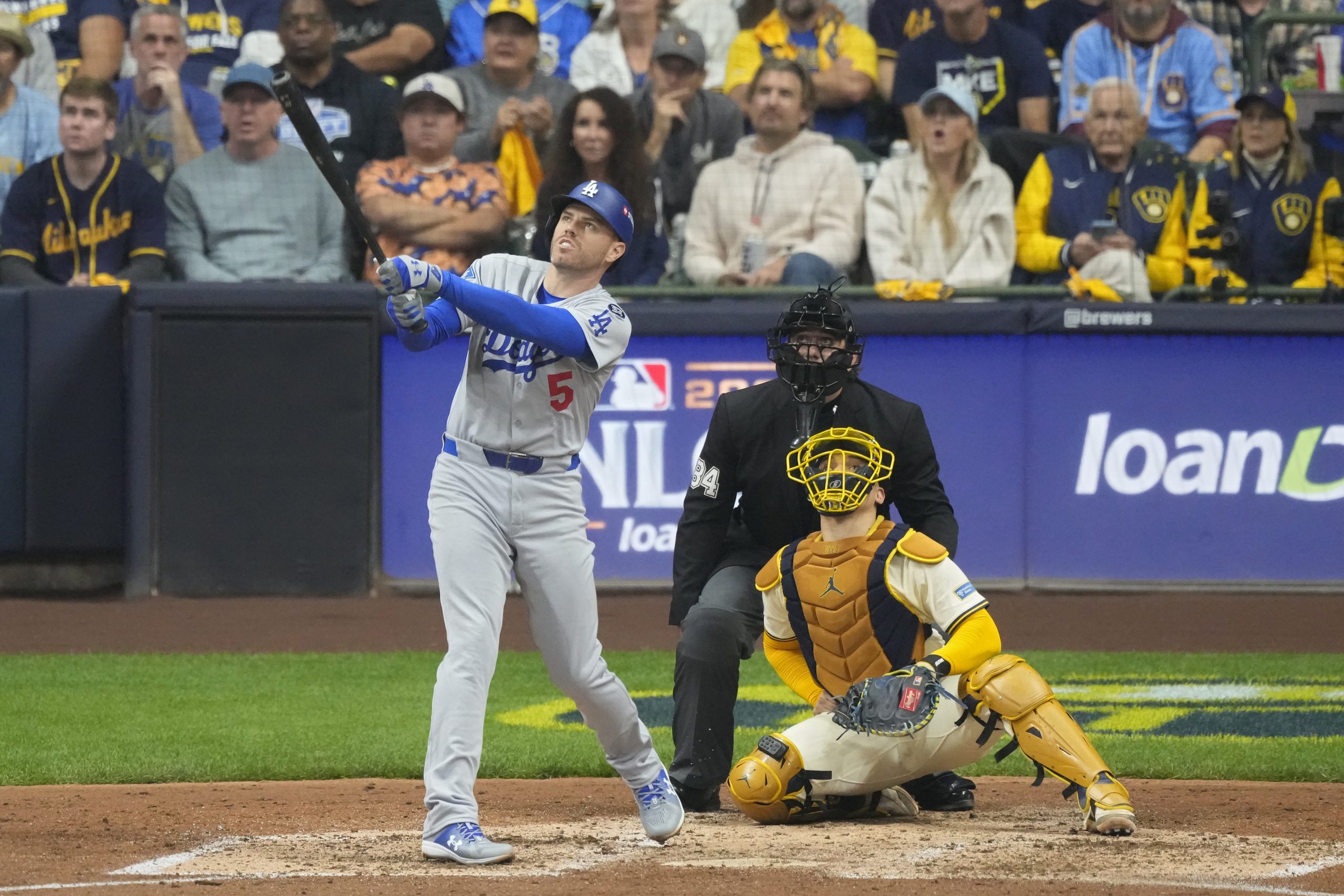 Dodgers vs Brewers Odds: How to Bet on Game 2 of the NLCS