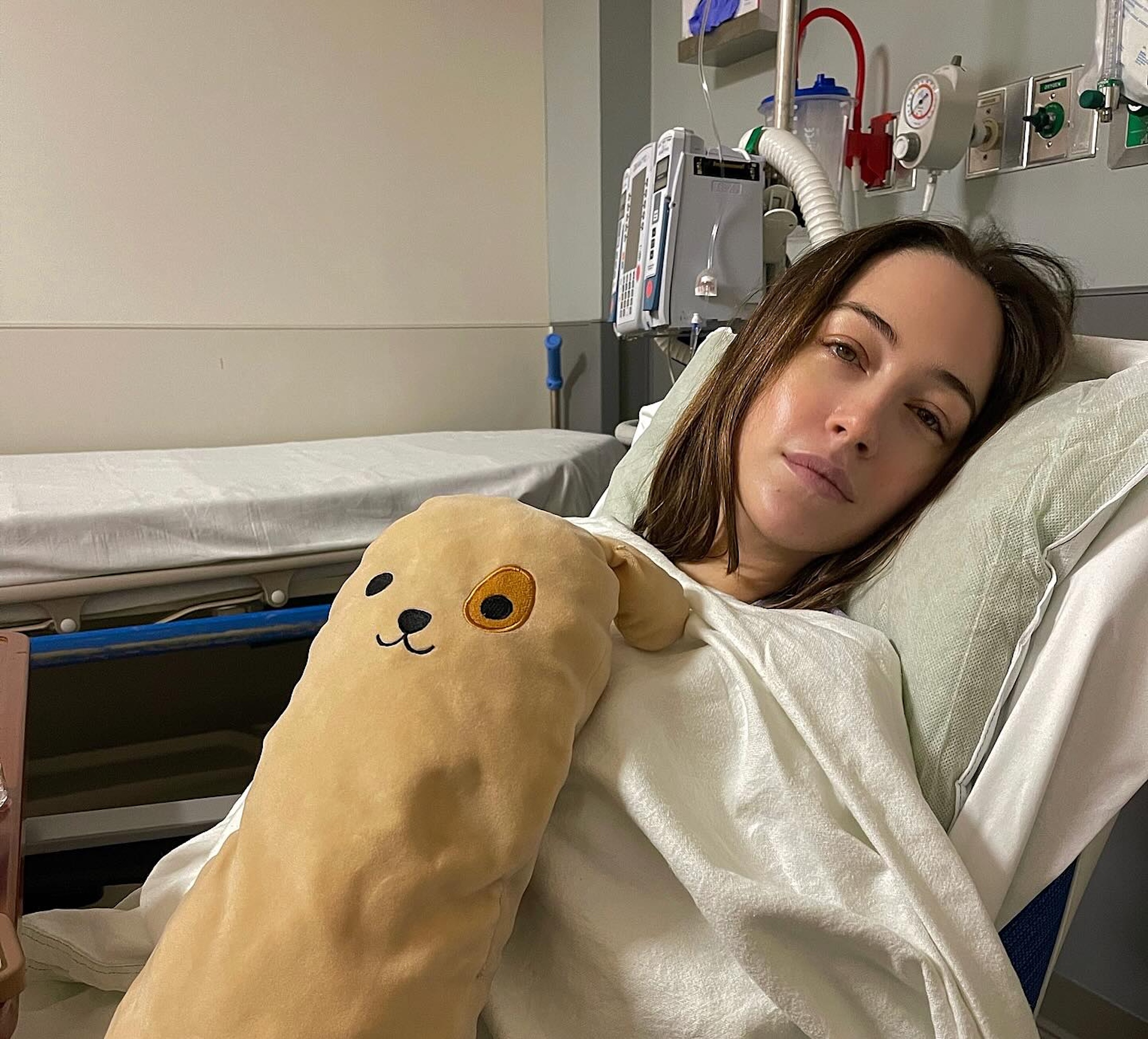 Pete Davidson's Pregnant GF Elsie Hewitt Says She’s in 'Absolute Agony’