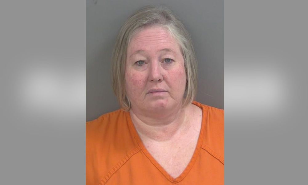 Woman Scammed Victims Out of $40K in Donations by Faking Cancer Diagnosis