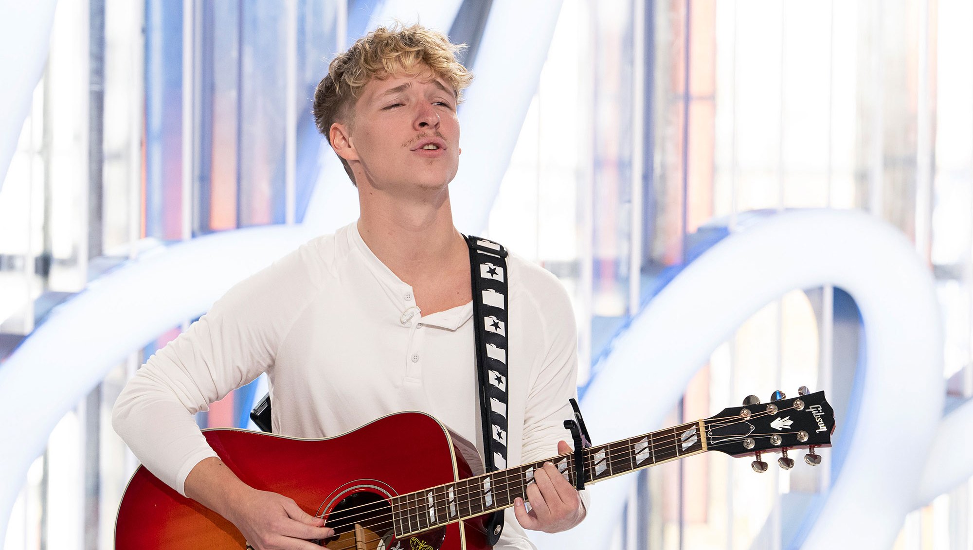 Baylee Littrell Is Embracing Dad's ‘Backstreet Boys Legacy’ With New Music