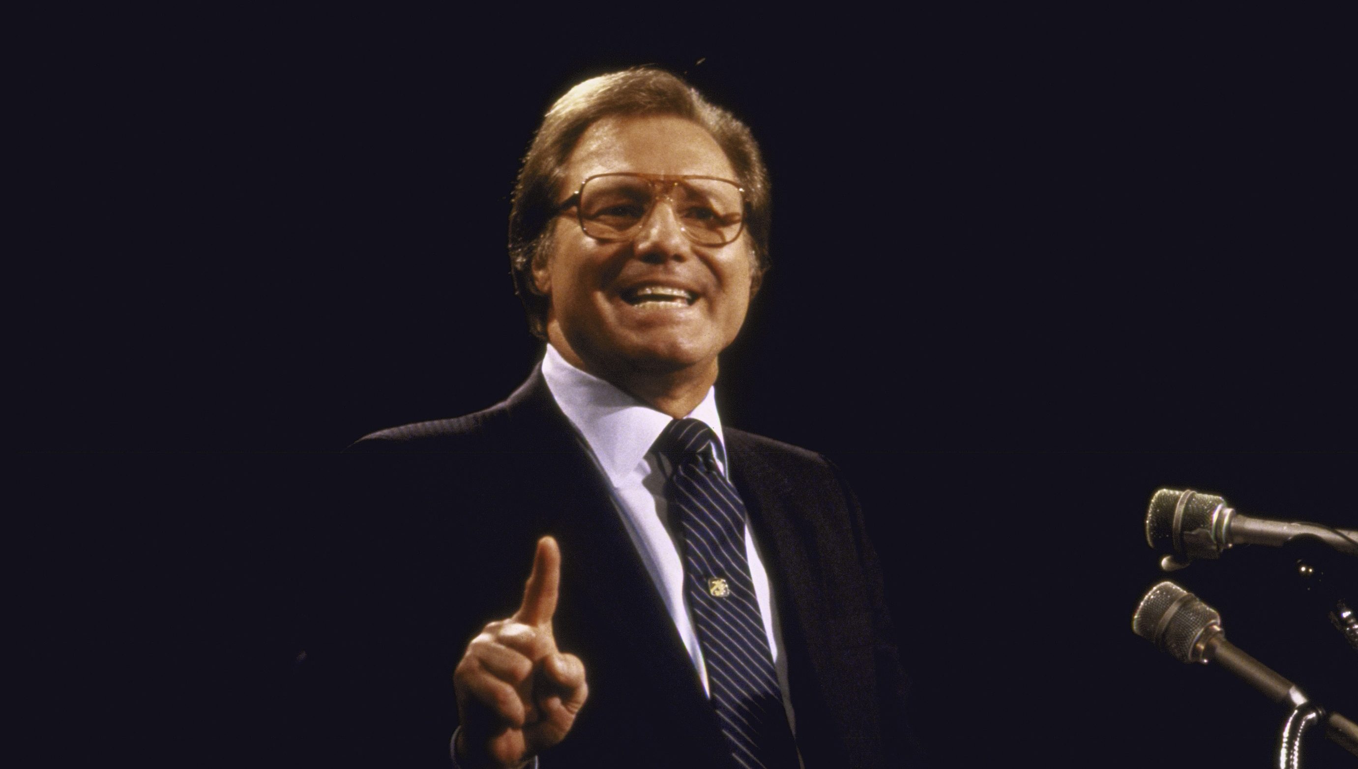 Is Jimmy Swaggart Still Alive? Update on What’s Going on With the Preacher