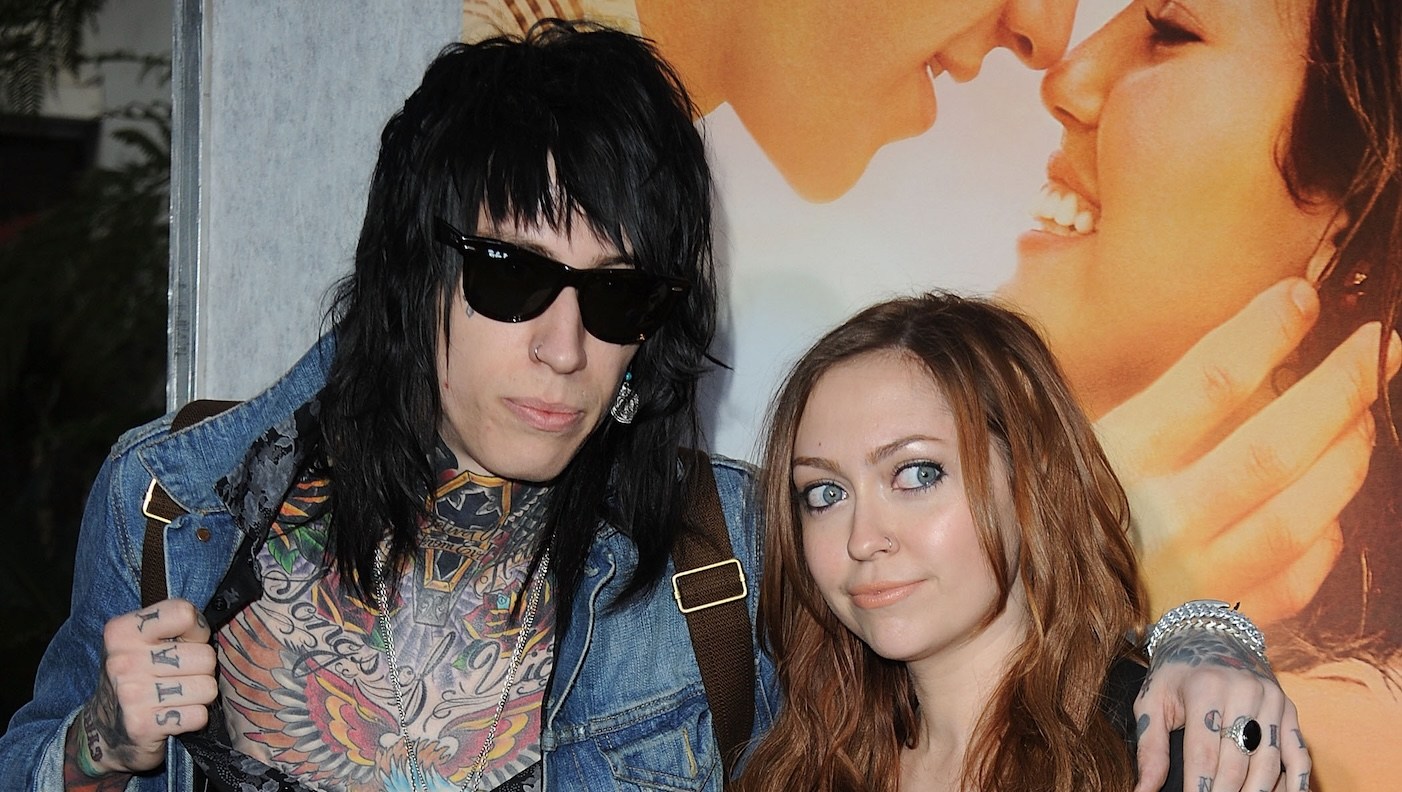Trace Cyrus Slams Sister Brandi for Renting Him 'Mold Infested' Home