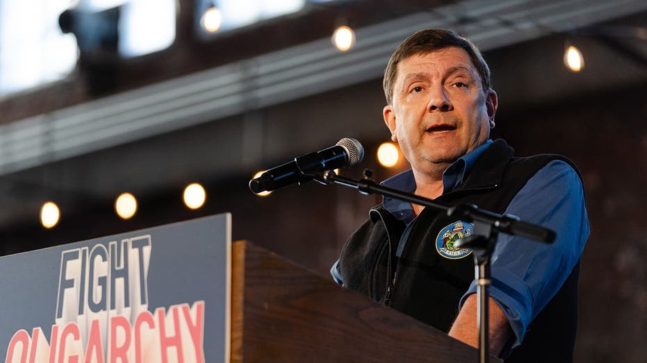 After Platner implosion, Maine Democrats rush toward new Senate nominee despite fresh warning signs
