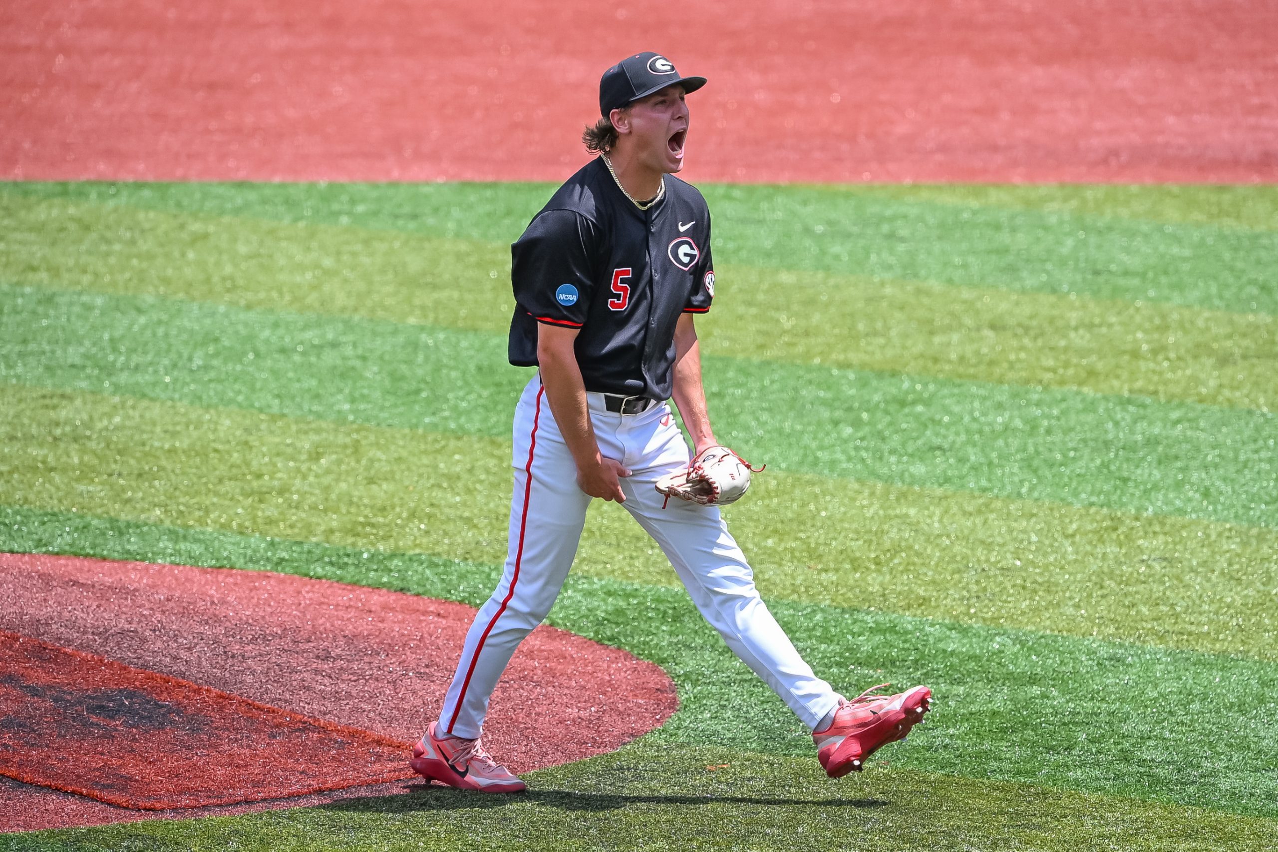 Kalshi Promo Code FOXSPORTS: Claim a $10 Bonus for College Baseball Super Regionals