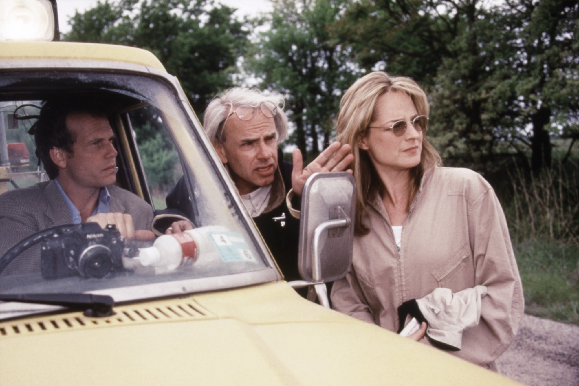 25 Things You Don’t Know About ‘Twister’: Flying Cows, Onset Injuries, More
