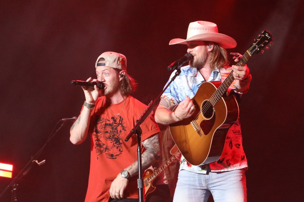 Florida Georgia Line Reunites on Stage for 1st Time in 4 Years