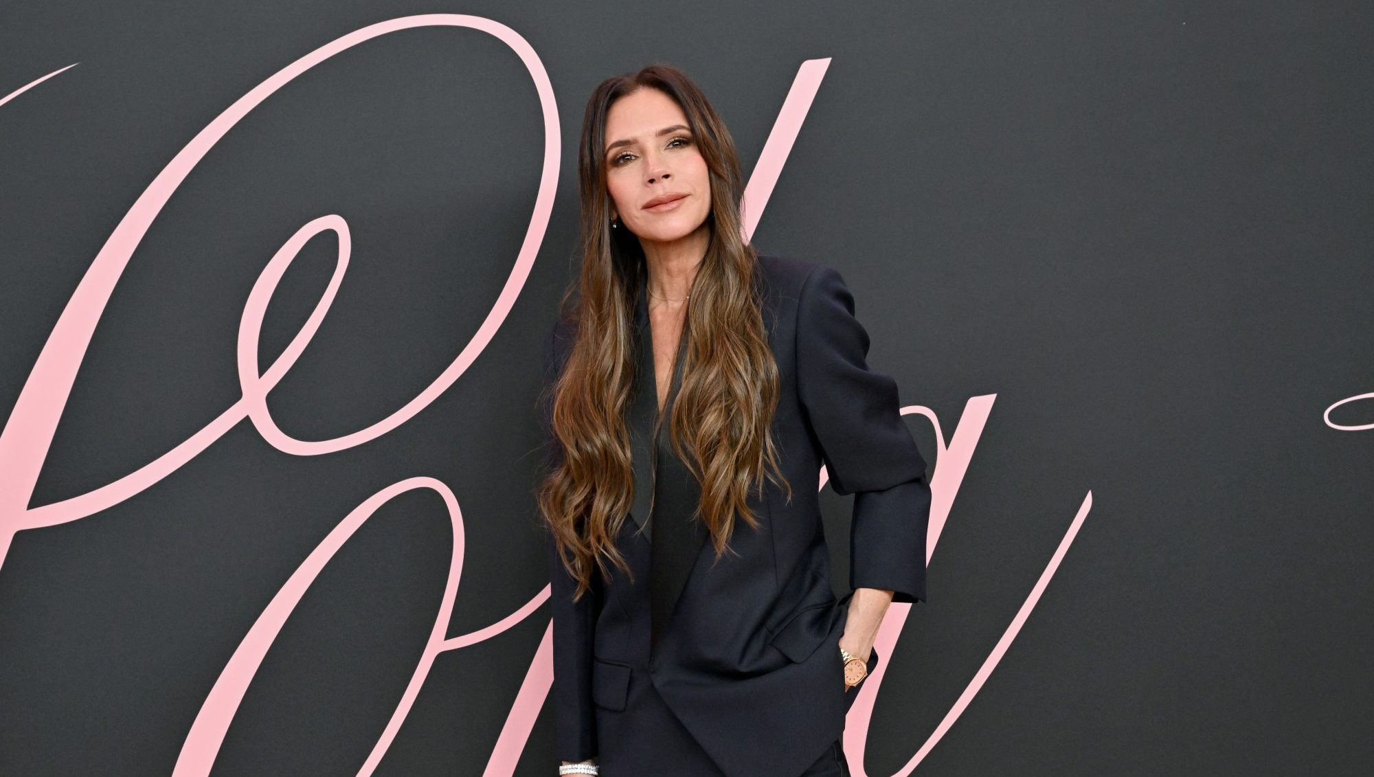 Copy Victoria Beckham’s Dreamy $44,100 Wicker Bag Look for Only $27