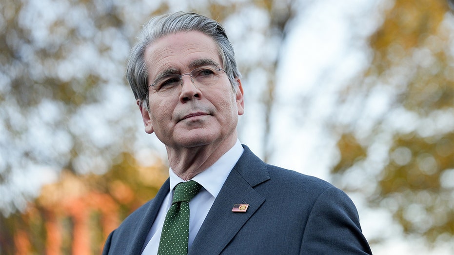 Bessent blames Walz as Treasury probes whether Minnesota fraud funds reached terror group al-Shabab