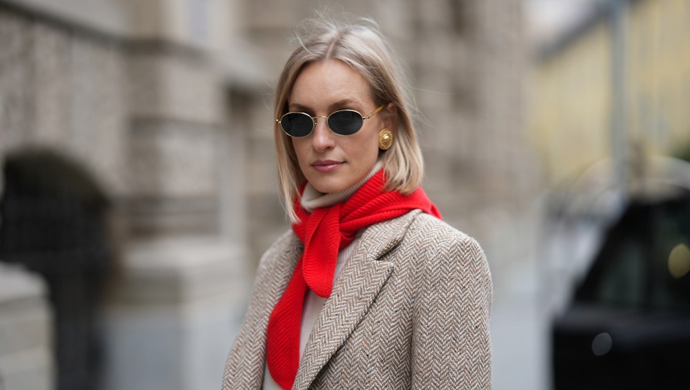 A-Listers Can’t Stop Wearing Oval-Shaped Sunnies — Shop Styles From $12