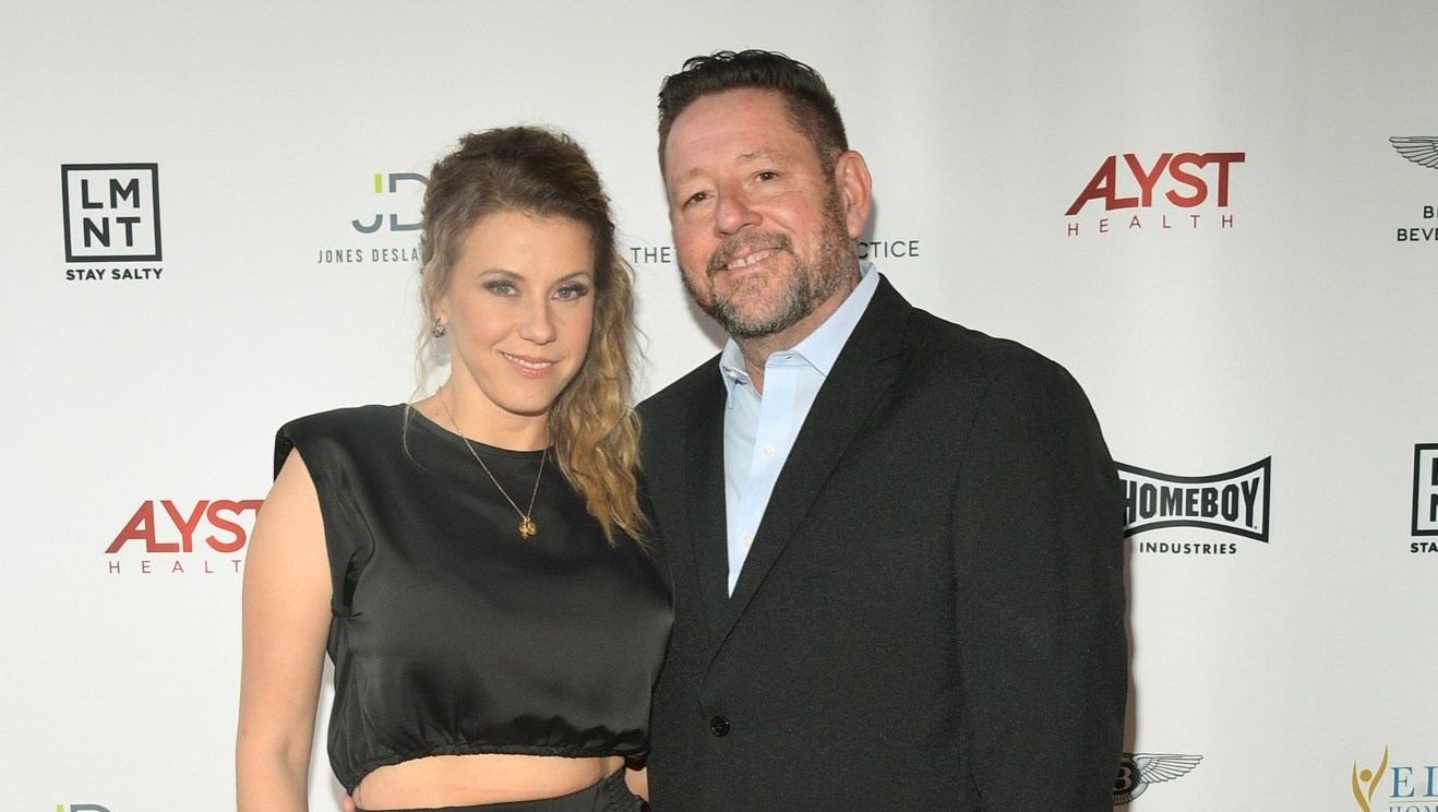Jodie Sweetin Reveals Unconventional Sleeping Arrangement With Husband