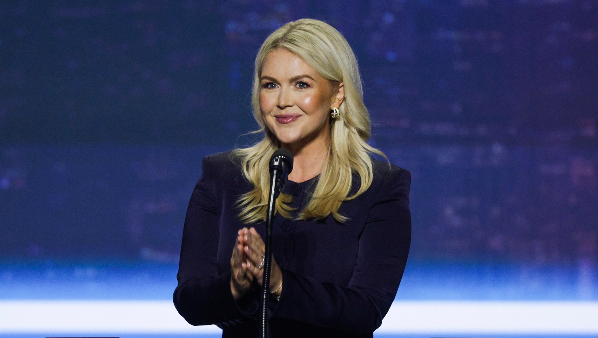 Former WH Press Secretary Karoline Leavitt Shares Age Gap Romance Advice