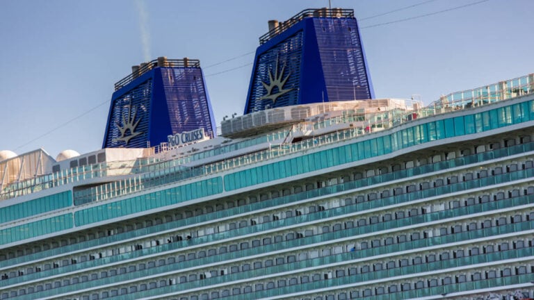 P&amp;O Cruise Ship Diverts to Barbados After Major Technical Breakdown