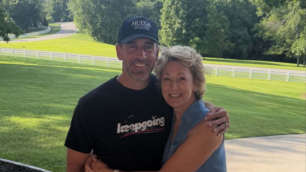 Aaron Rodgers Shares Unexpected Update After Family Reconciliation