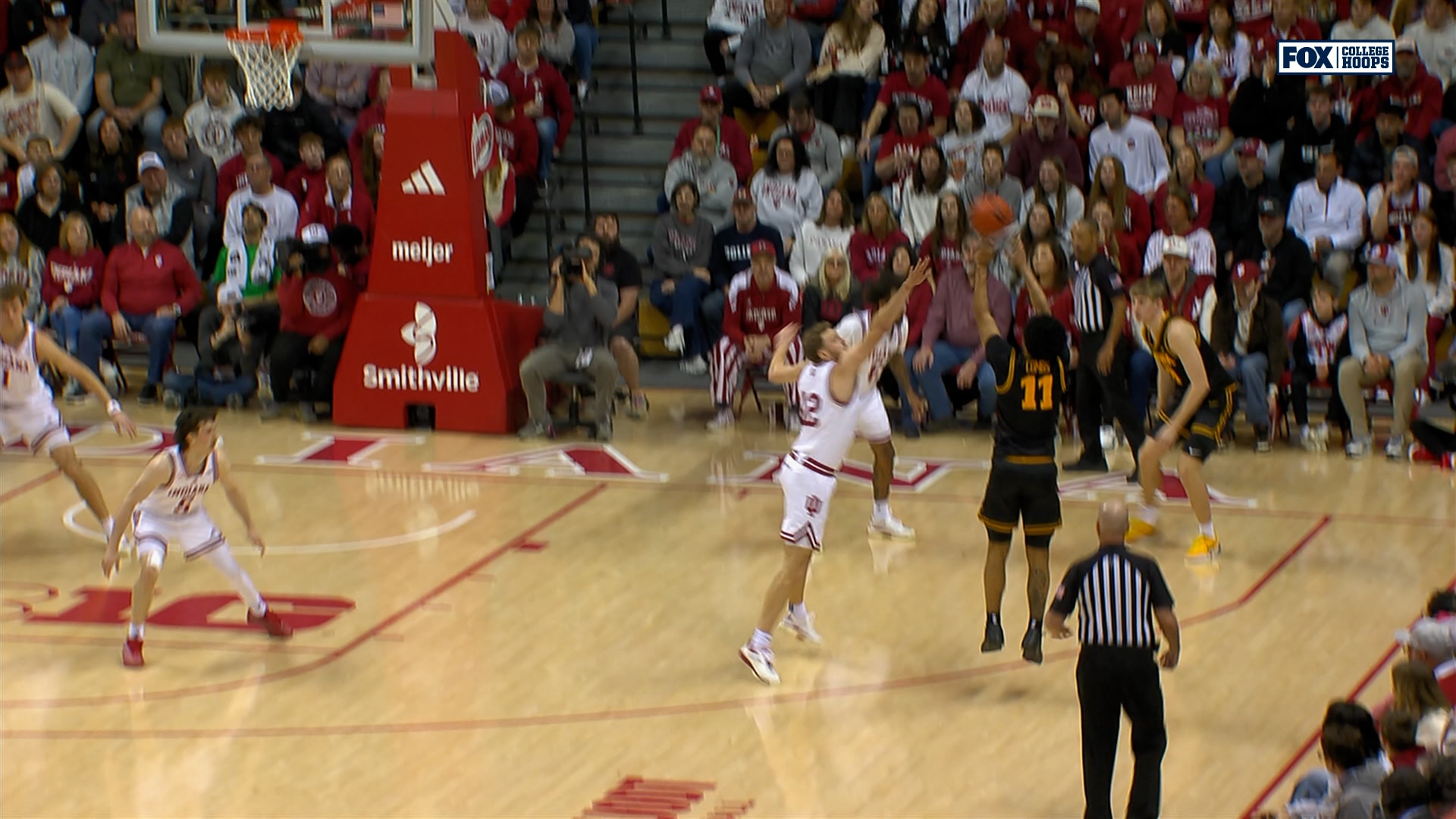 Iowa's Kael Combs makes 3-pointer, extending lead against Indiana