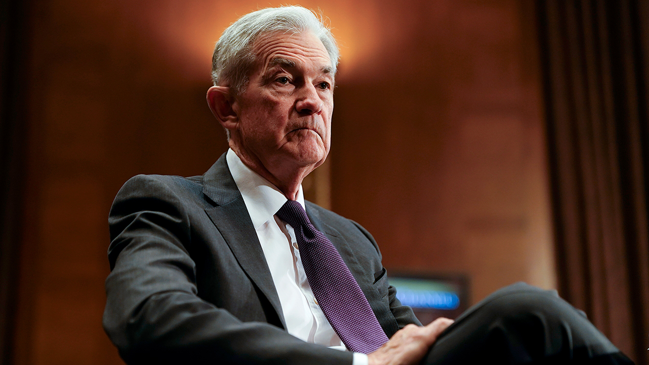 'He is too late': Senate Republicans call on Powell to lower rates after poor jobs report