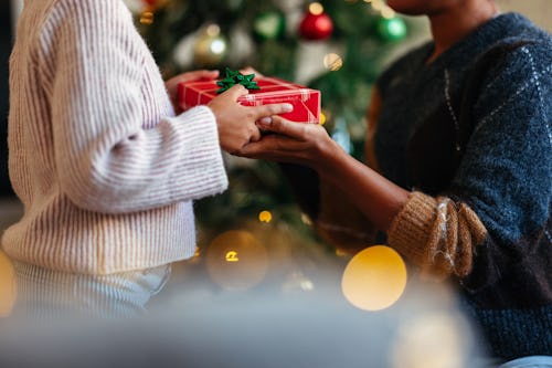 How To Explain Holiday Spending Limits To Your Kids