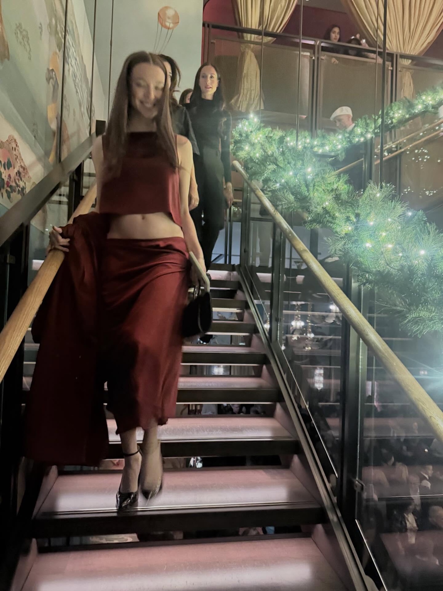 Justin Theroux Shares Photo of Pregnant Wife Nicole Brydon Bloom's Bare Bump