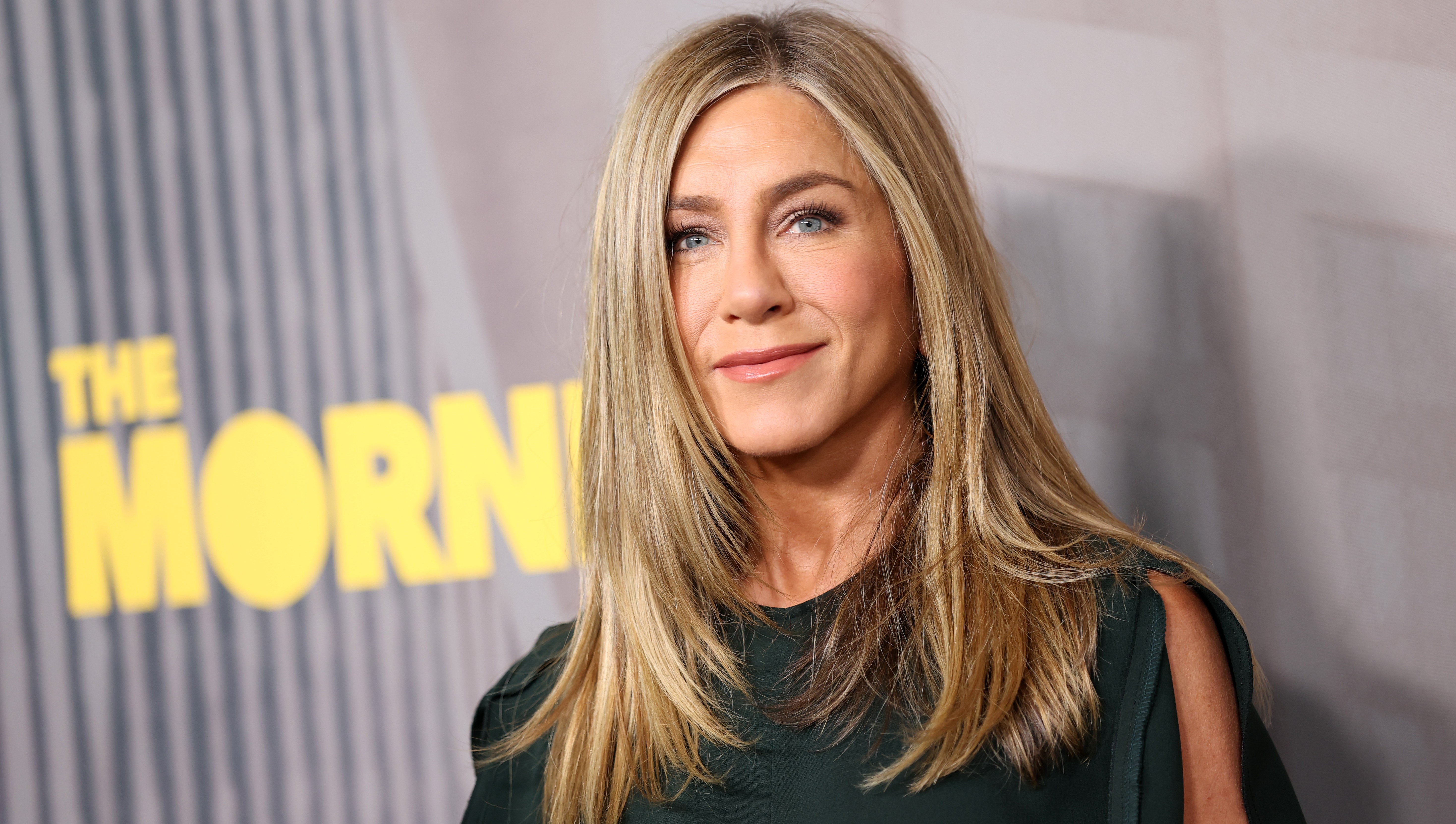 Jennifer Aniston's Iconic '90s Flip-Flops Are Trending Again