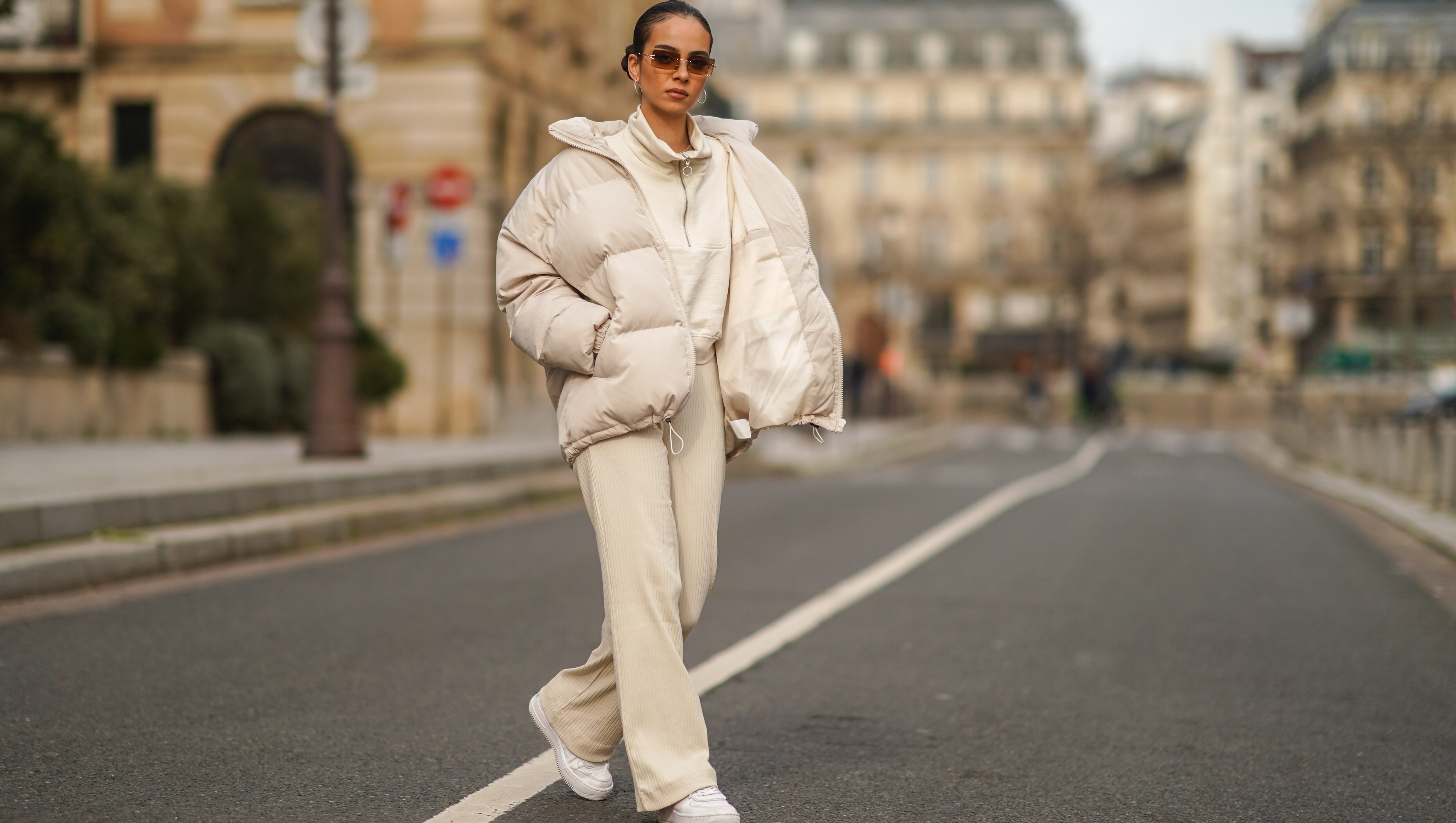 Trends Come and Go, but These Comfy Rich Mom Sneakers Are Here to Stay