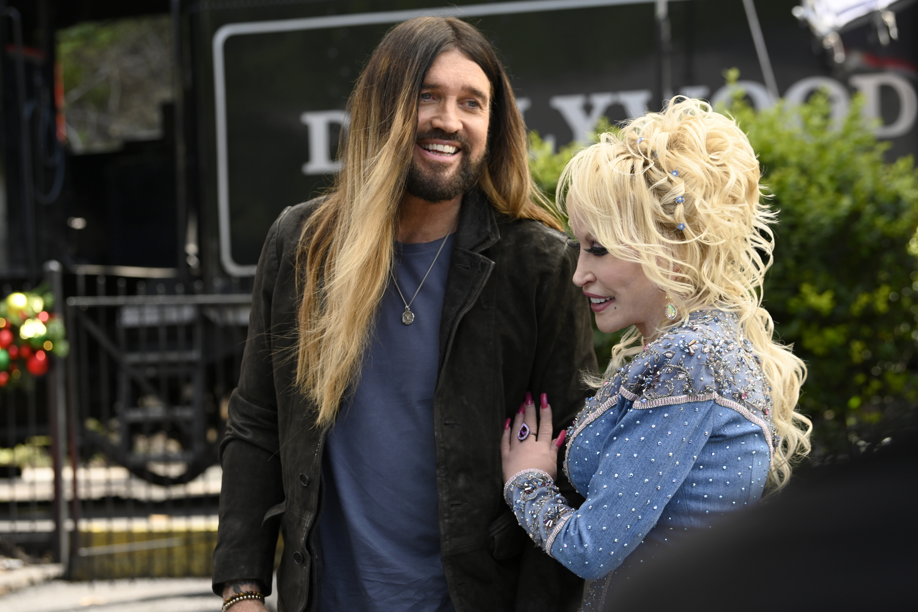 Billy Ray Cyrus Recalls Dolly Parton's Sweet Gesture After His Mom Died