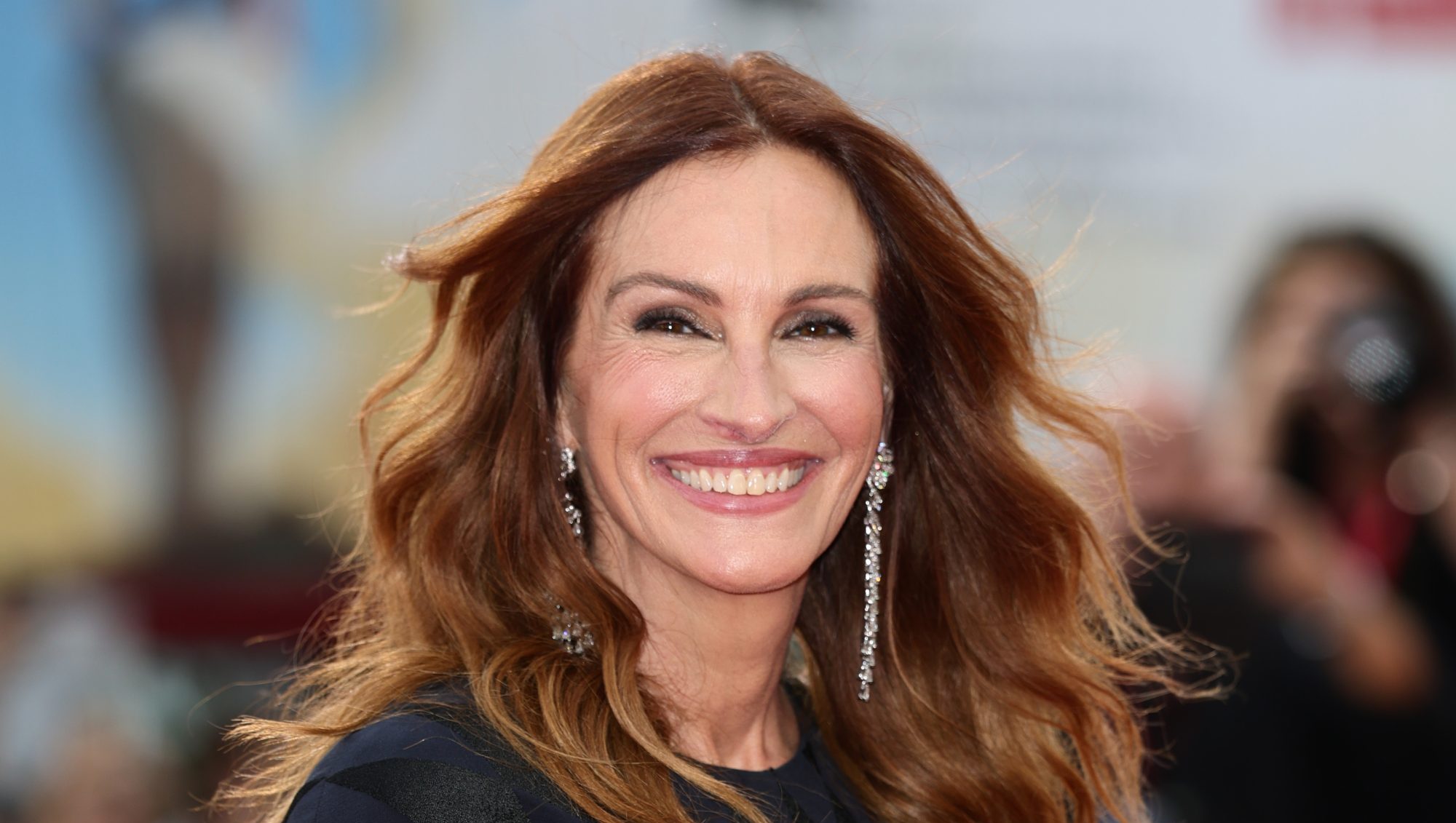 Julia Roberts' Ballet Flats Are Basically Classy Slippers — The Look