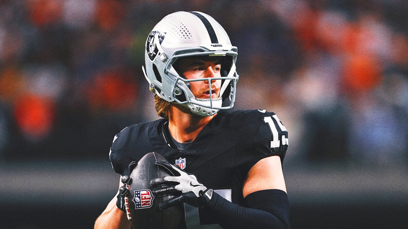 2025 NFL Week 15 Buzz: Kenny Pickett Poised to Make 1st Start of the Season