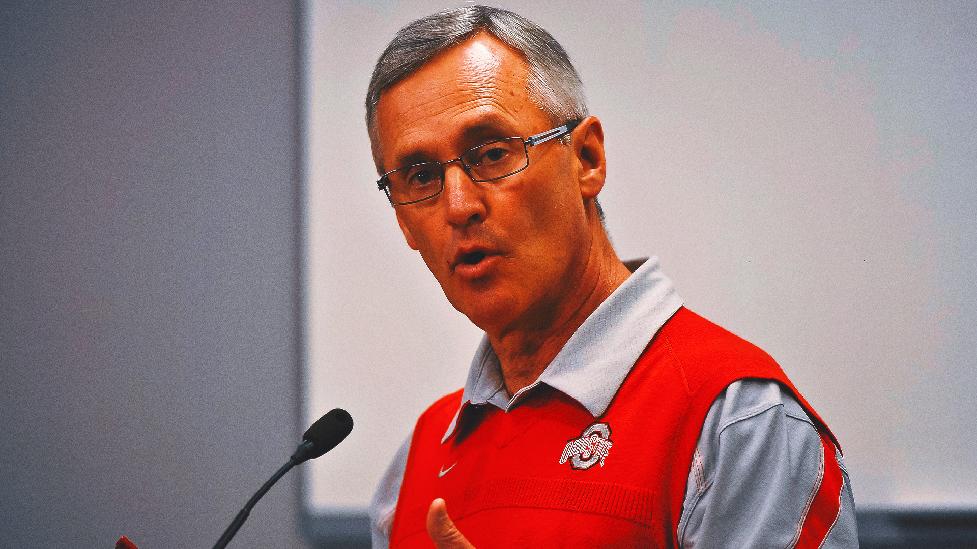 Ohio Lt. Gov. Tressel Puts Iconic Sweater-Vest on the line Before Michigan Game