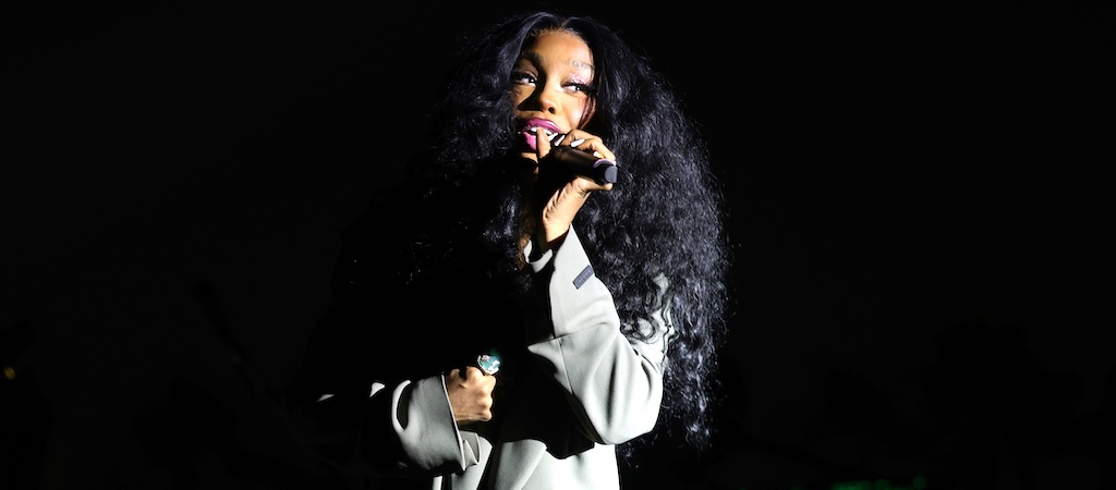 SZA And An Iconic Los Angeles Resturant Will Provide 1400 Meals To Local SNAP Recipients