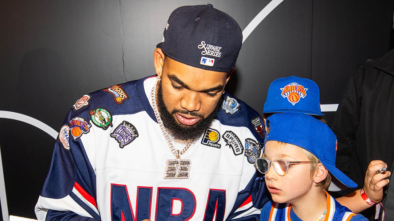 Knicks star Karl-Anthony Towns pulls rare, valuable Cooper Flagg rookie card at Topps NBA launch event