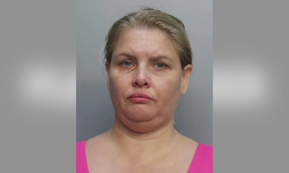 Mom Arrested After Leaving Son, 6, in Park While Getting Food With Friend