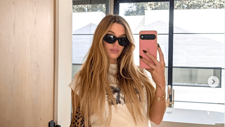 Pregnant Alex Cooper Shows Off Her Growing Baby Bump: ‘Final Countdown’