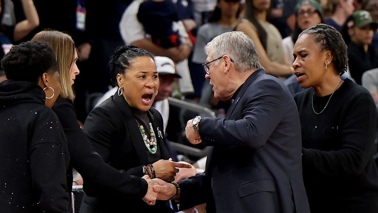 What Was Said Between UConn Coach Geno Auriemma and USC Coach Dawn Staley