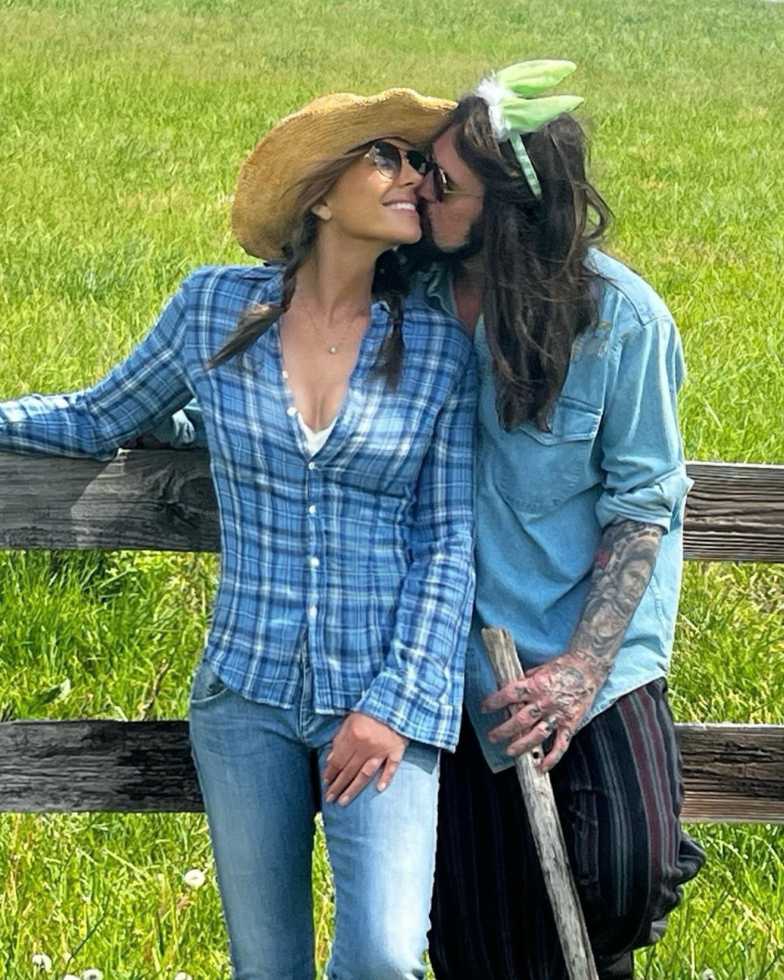 Elizabeth Hurley Shares Birthday Message for Boyfriend Billy Ray Cyrus