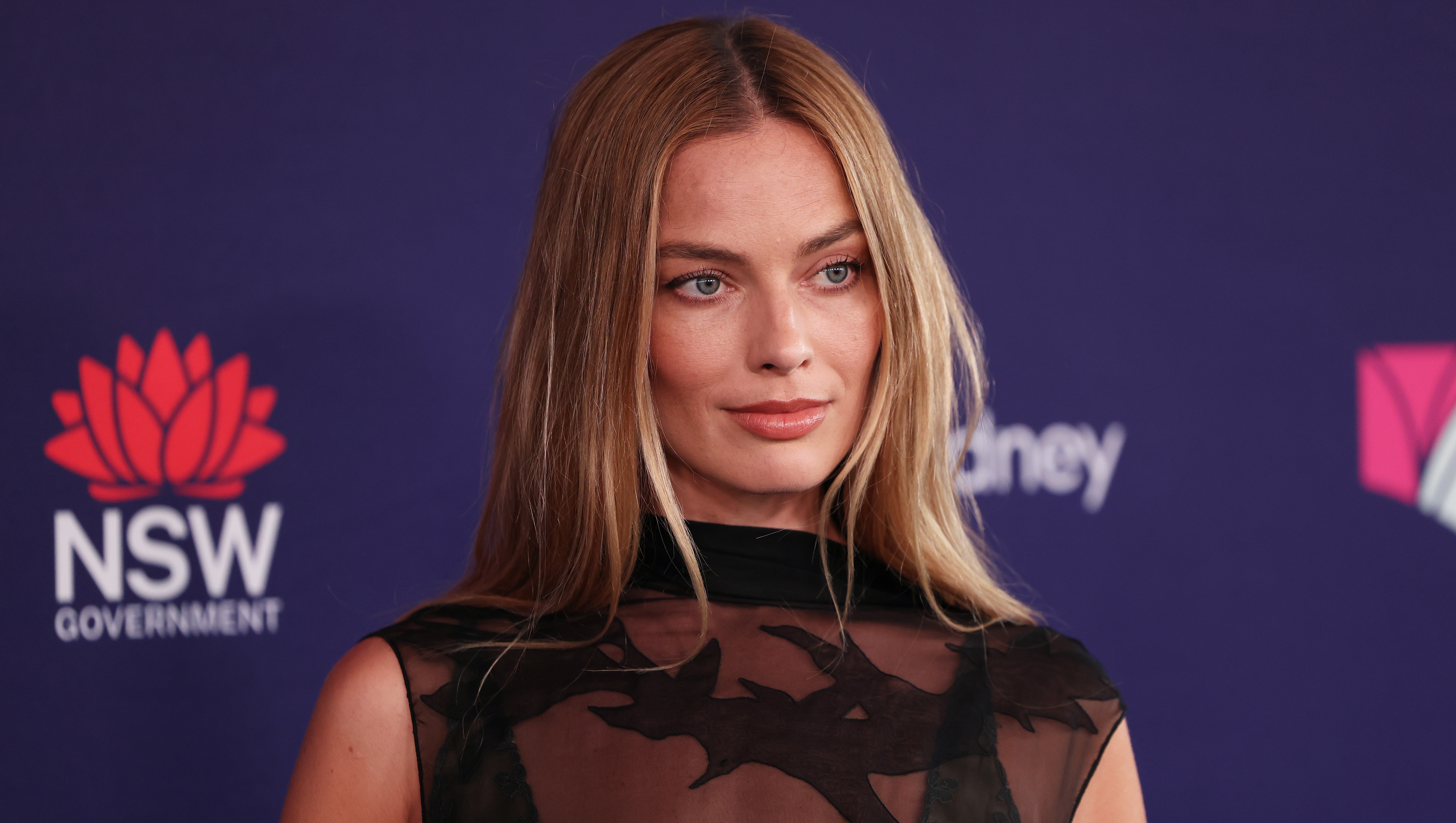 Margot Robbie's Classy Mary Janes Style Puts Boring Ballet Flats to Shame