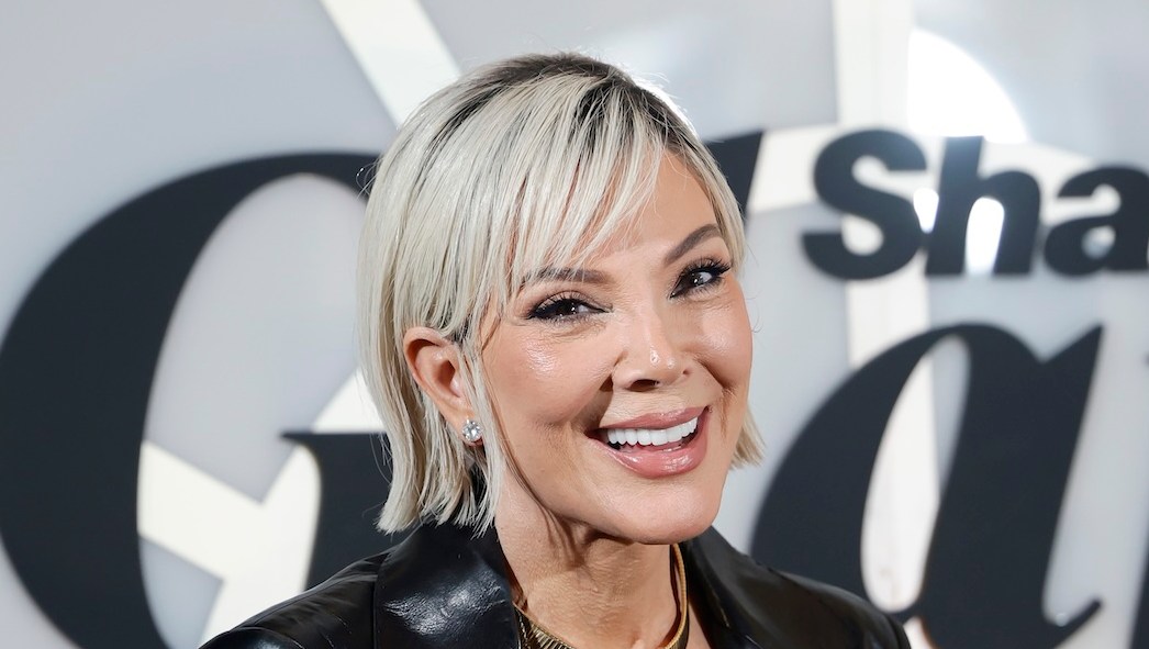 Kris Jenner Returns to Her Signature Black Hair and 'Iconic' Pixie Cut