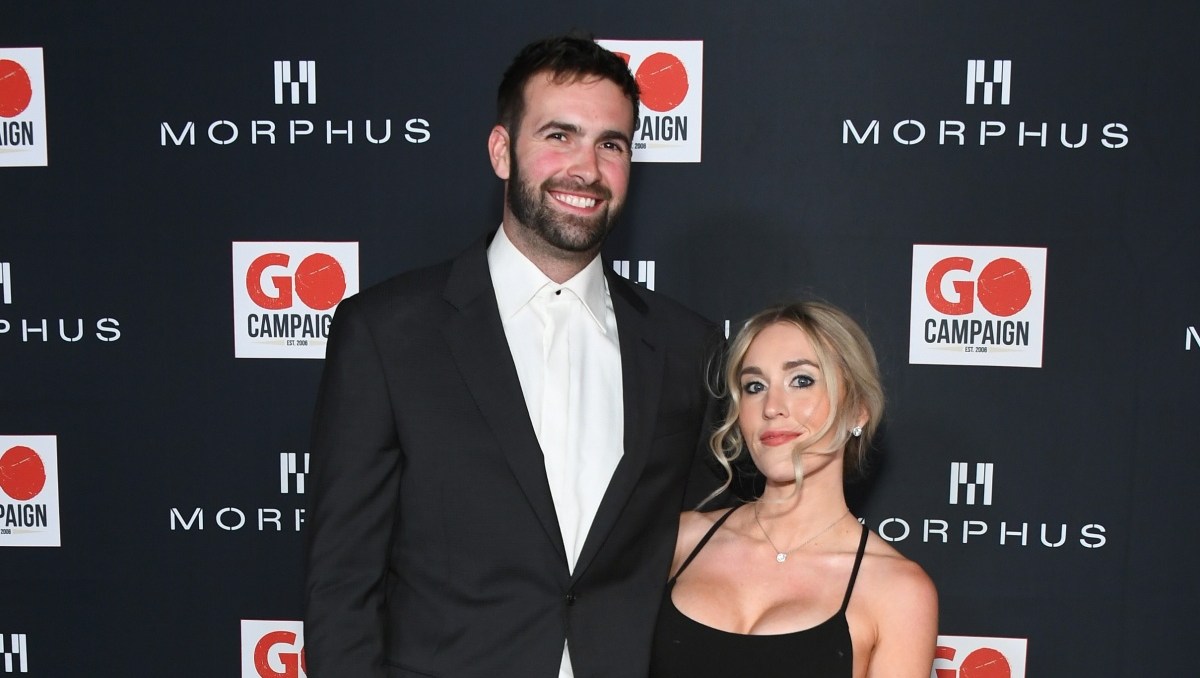 Jury Duty’s Ronald Gladden Is Engaged After Proposing on Tropical Vacation