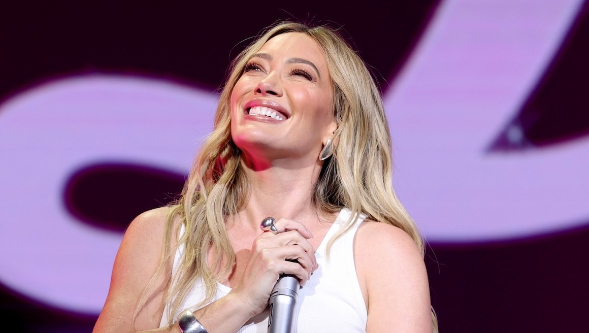 Hilary Duff Brings Daughters on Stage at MSG for Sweet Pizza Party