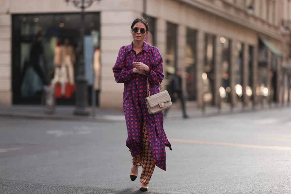 21 Loose and Flattering Dresses That Channel Hamptons Fall Style