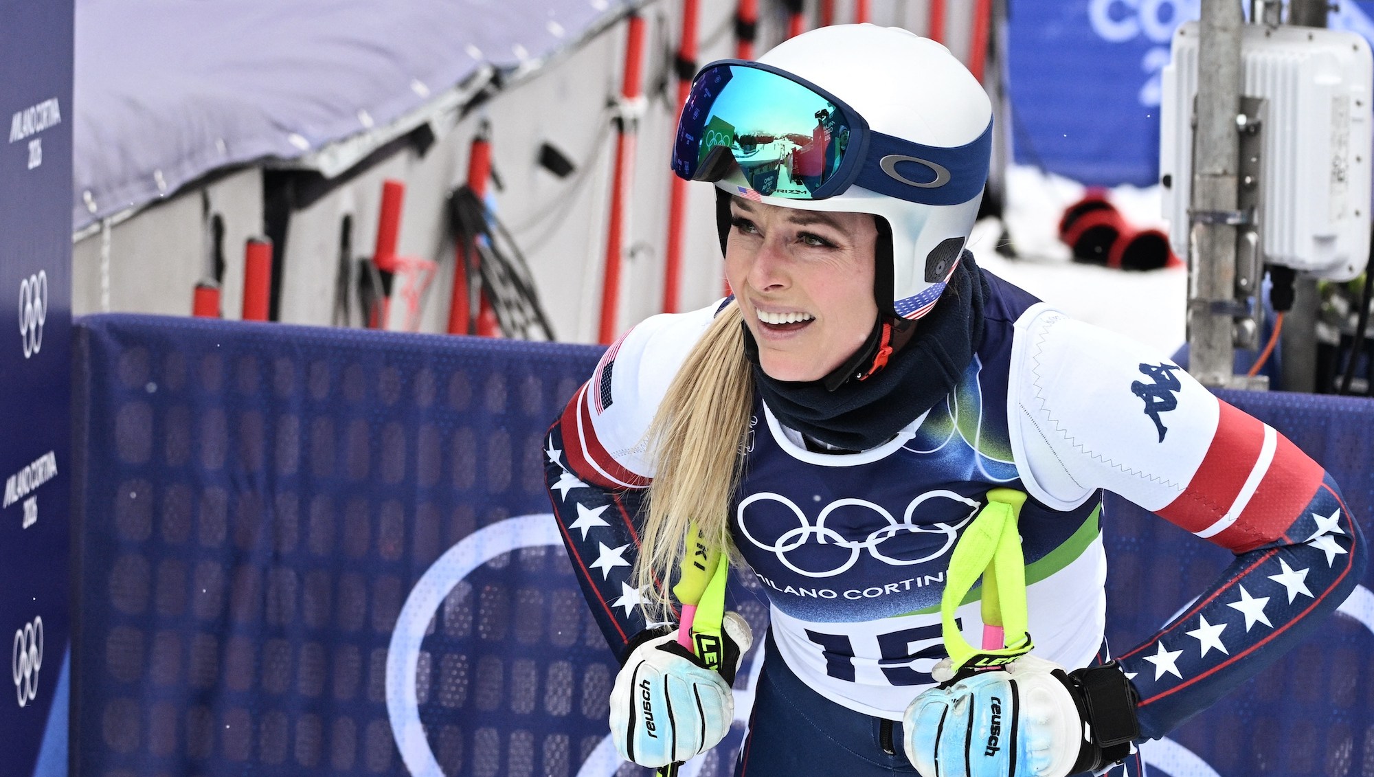 Lindsey Vonn Says Doc 'Saved My Leg' In Emotional Video After Leaving Hospital