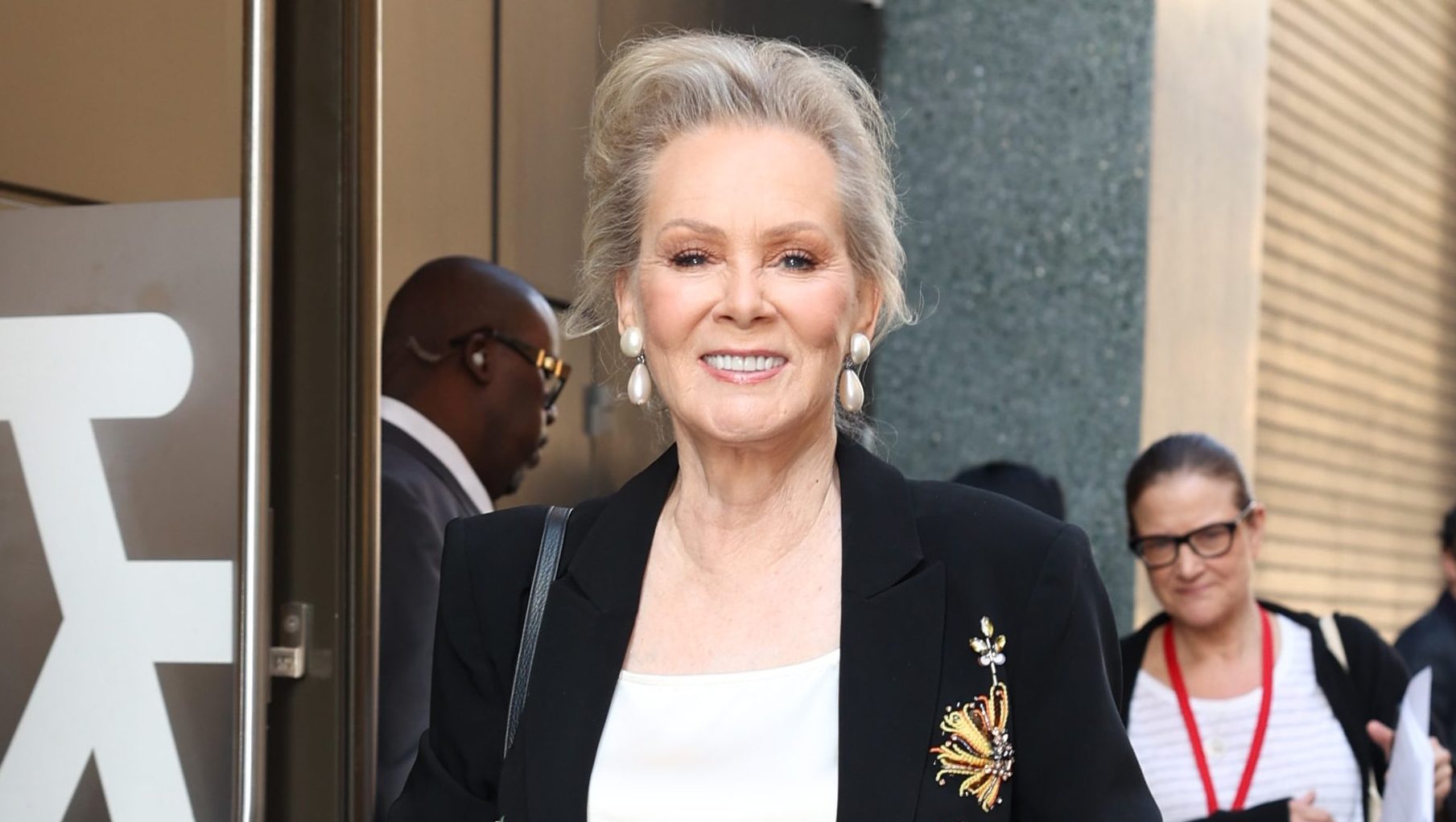 Jean Smart's Lounge Pants Are So Flattering on Women Over 50