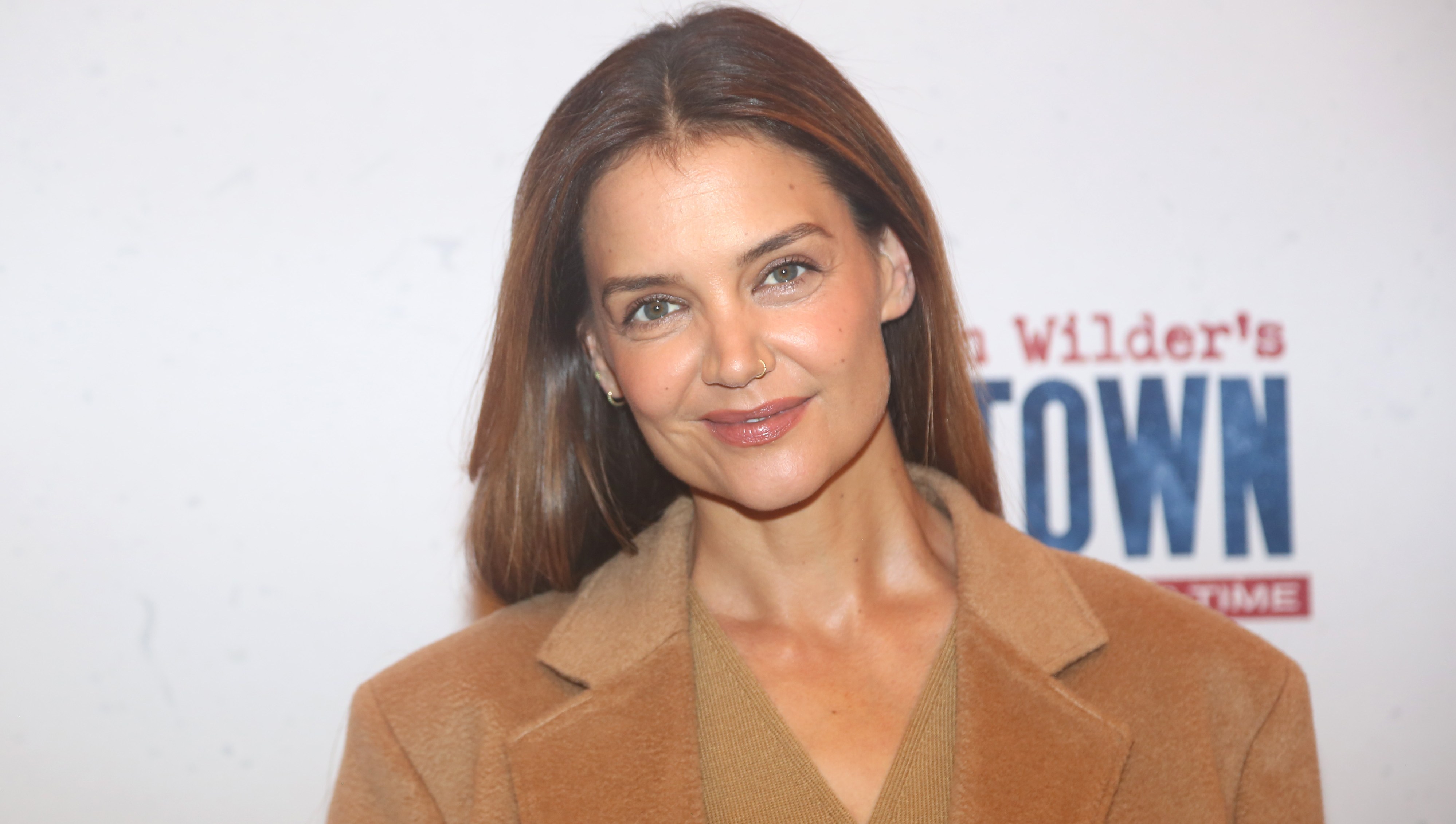 Love Katie Holmes' Red Tote? Get the Look for Just $18