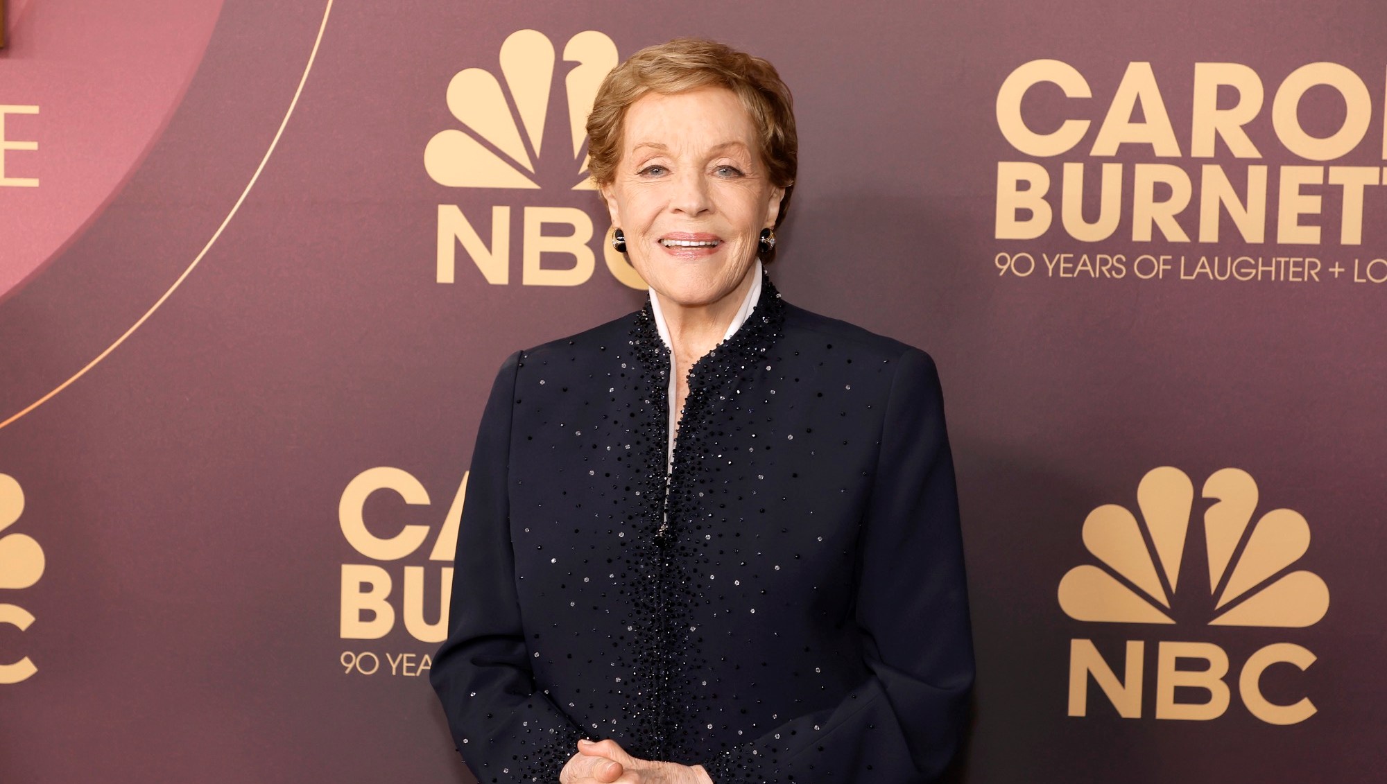 Julie Andrews, 90, Makes Rare Appearance at Event Combating Parkinson's