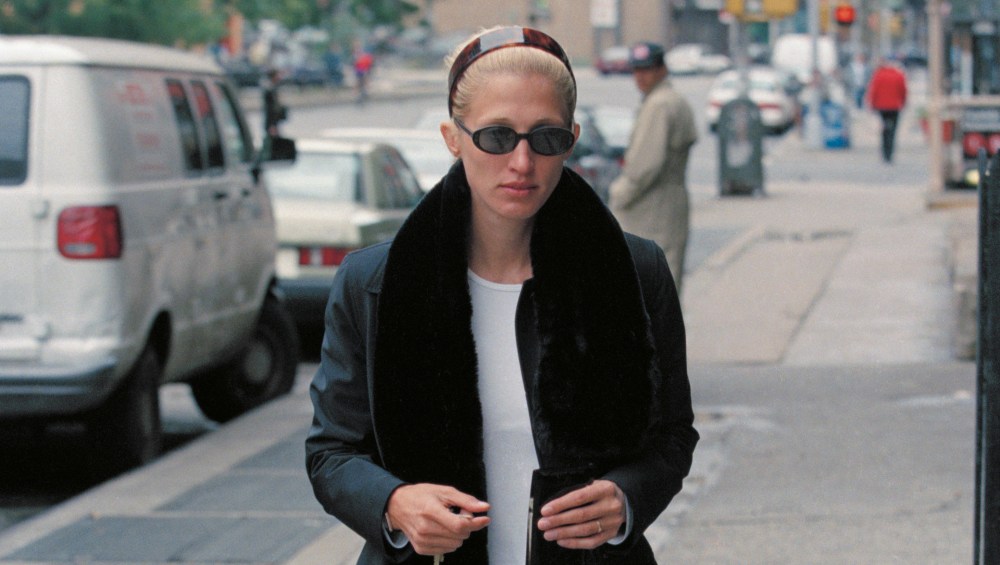 13 Pieces to Nail Carolyn Bessette Kennedy's Effortless '90s Style 