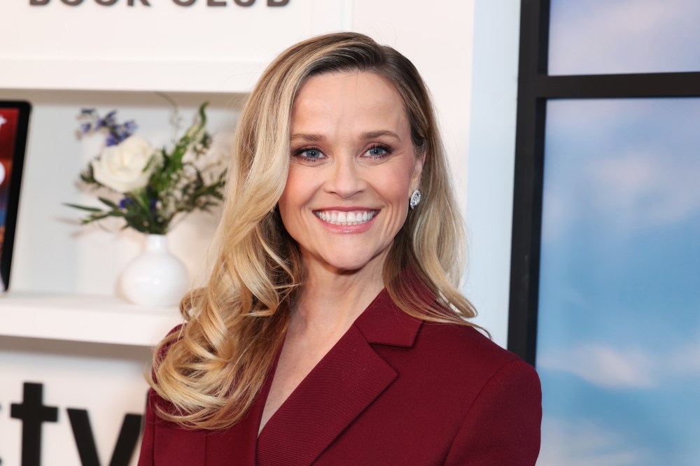 Reese Witherspoon's Floral Blouse Has a $15 Amazon Version
