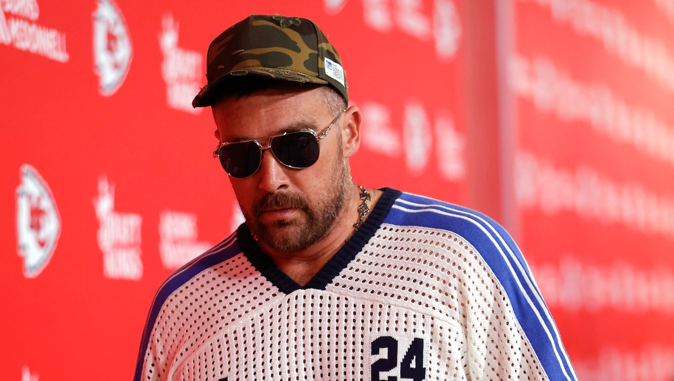 Travis Kelce Shows Off New Glimpse of Wedding Band at Chiefs Preseason Game