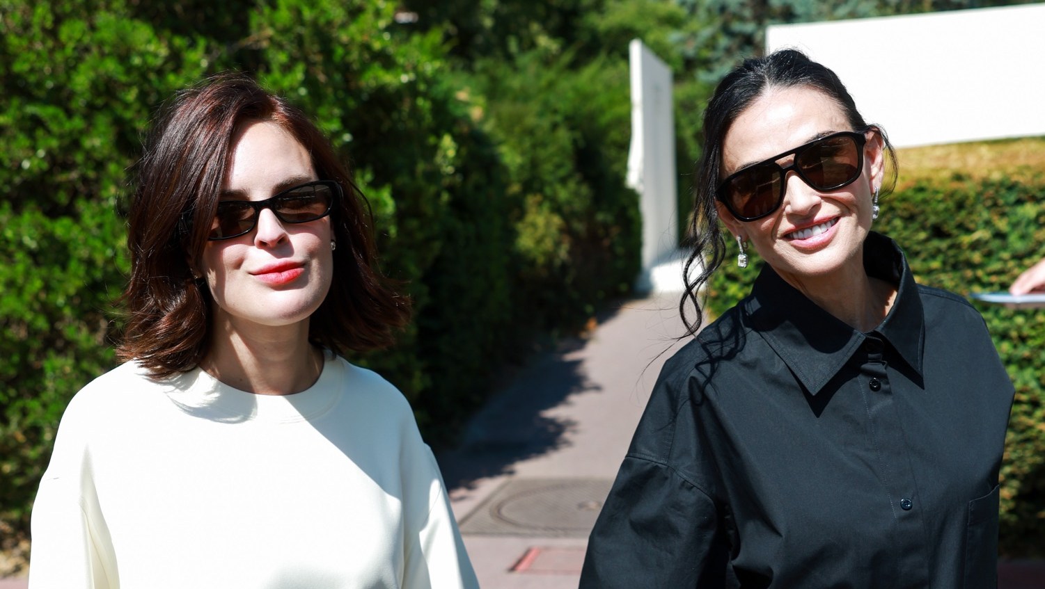 Demi Moore Shares 'Glimpse' Inside Daughter Tallulah’s Wedding Dress Fitting