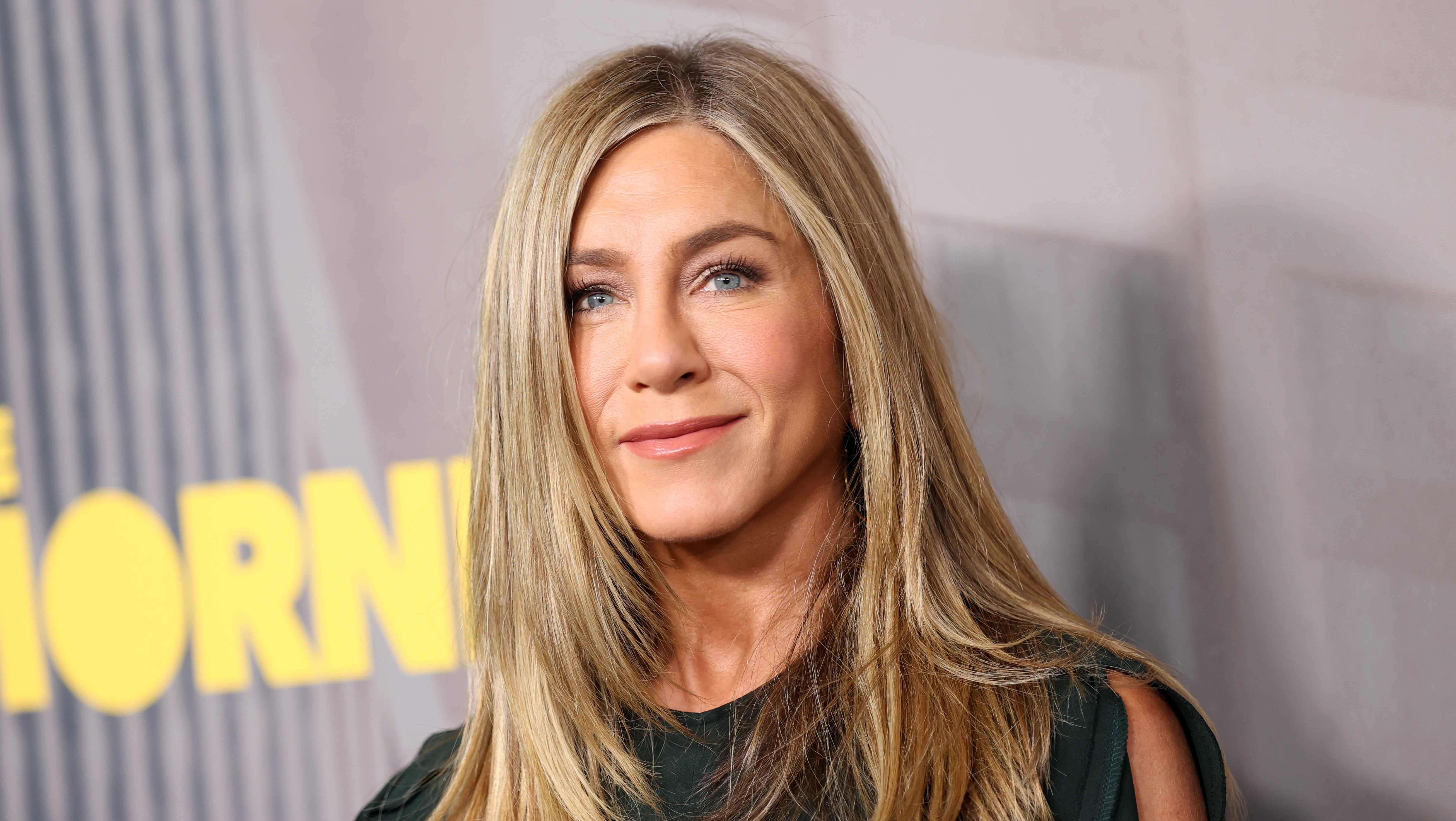 Jennifer Aniston Turned the Most Polarizing Pants Style Into a Chic Look