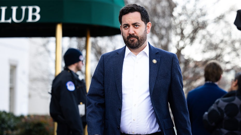 Vulnerable Harris-district Republican brings in more than $1M as Dems scramble to flip seat