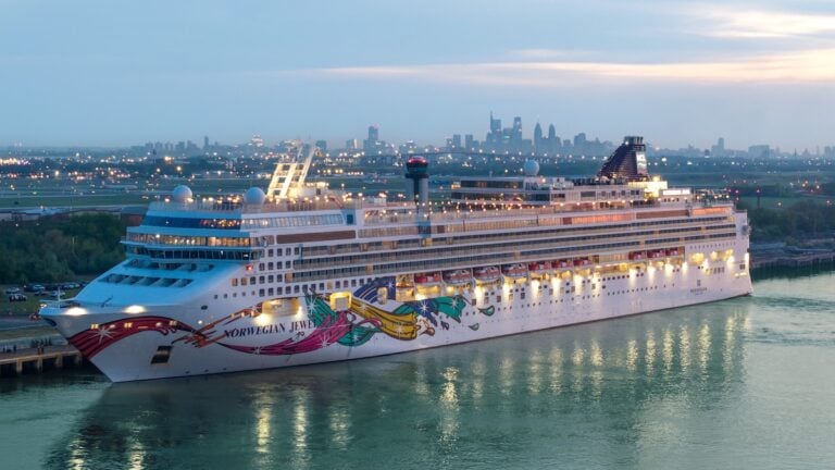 Norwegian Jewel Sets Sail from Philadelphia, Ending 15-Year Cruise Drought